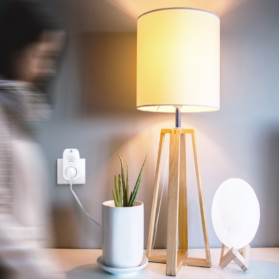 Slika Logilink šuko utičnica adapter sa senzorom za pokret